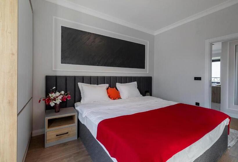 Family Suite, Luna Residence