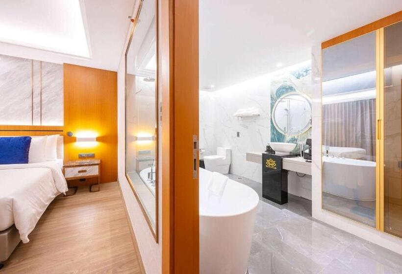 Полулюкс Вид на Бассейн, Wyndham Jomtien Pattaya