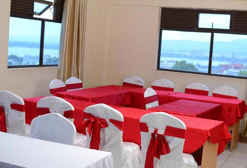 اتاق استاندارد با چشم‌انداز دریاچه, Quinten Hotel Kisumu