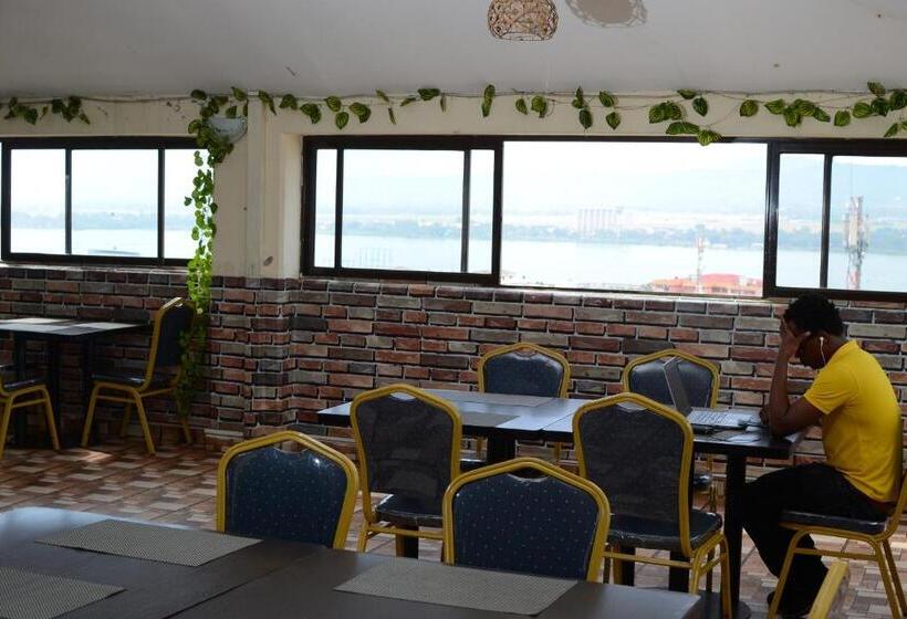 اتاق اکونومی, Quinten Hotel Kisumu
