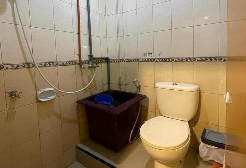 Номер Deluxe, Oyo 93502 Homestay Pakmuklis Syariah 2