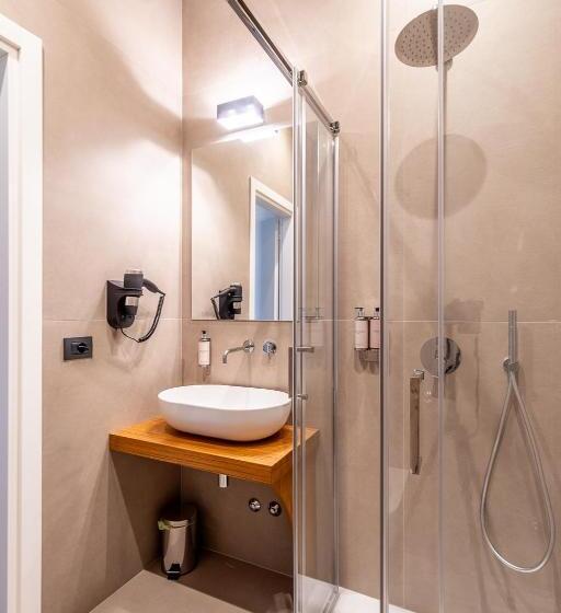 اتاق استاندارد با تخت بزرگ, Palazzo Italia Suites