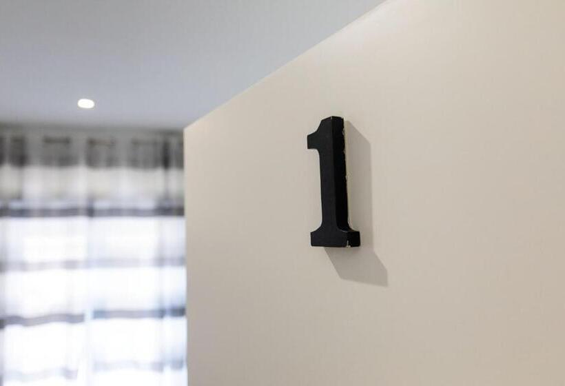 اتاق استاندارد با تخت بزرگ, Luxury 144 B&b