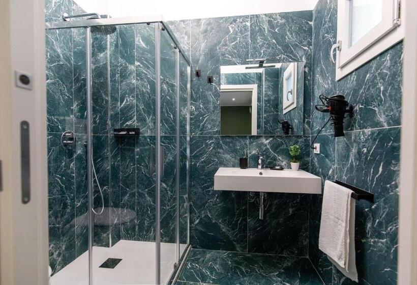 اتاق استاندارد با تخت بزرگ, Luxury 144 B&b