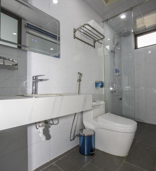 اتاق لوکس, Chân Trời Mới  New Horizon