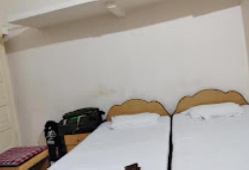 스탠다드 싱글 룸, Rohilla S Tourist Guest House,bhubaneswar