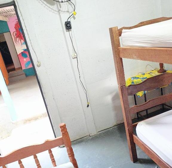 Шале 1 Спальня, Canastra Hostel E Camping   Quartos