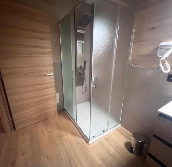 Трехместный Номер Комфорт, Anemone Bianco Suite Rooms
