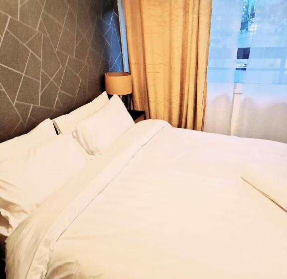 Номер Стандарт с Балконом, Flat 16 Homedale House