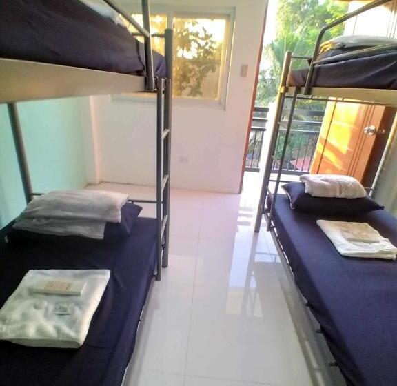 4인용 스탠다드 룸, The Riverfront Residences In San Carlos City, Pangasinan