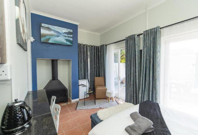 Люкс Повышенной Комфортности, 16 On 7th Guesthouse Summerstrand