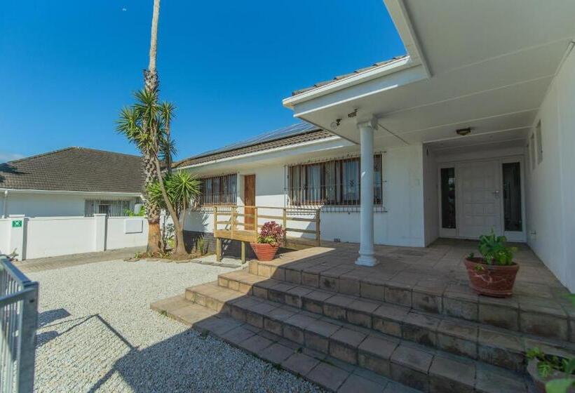 Номер Стандарт Внутренний, 16 On 7th Guesthouse Summerstrand