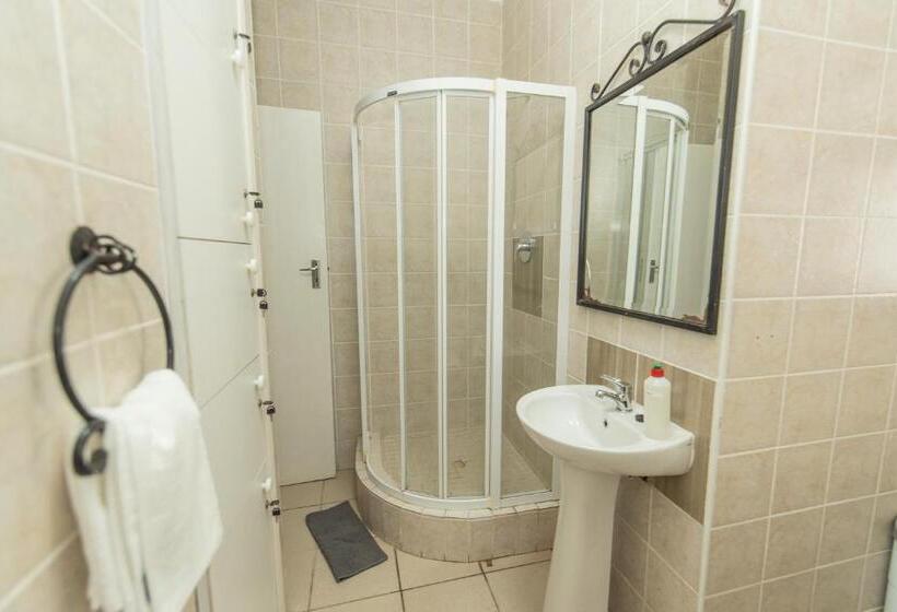 Семейный Номер Superior, 16 On 7th Guesthouse Summerstrand
