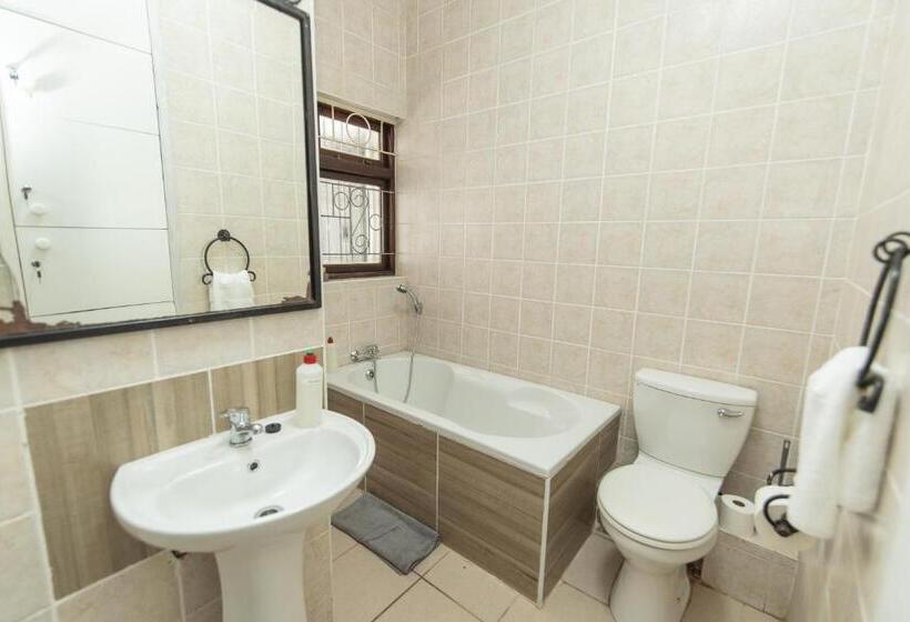 Семейный Номер Superior, 16 On 7th Guesthouse Summerstrand