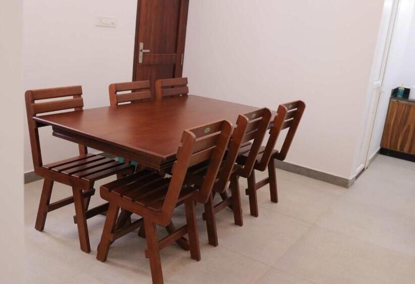 Номер Стандарт Вид на Сад, The Kannur Club Aralam Guest House