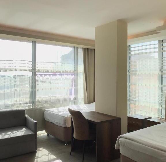 اتاق استاندارد چهار تخته, Center Room Otel