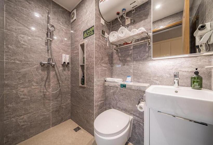 اتاق لوکس با تخت بزرگ, Gepai Executive Apartment   Shenzhen Futian Convention And Exhibition Center