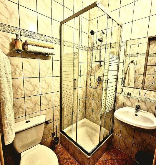 带大床的高级房间, Cieszyński Stare Miasto Suites