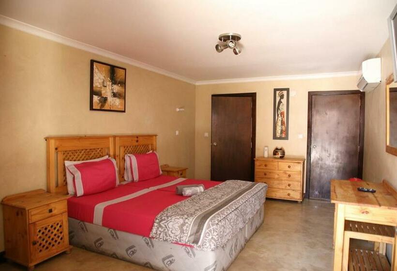 스위트, Palmeiras Guest House Matola