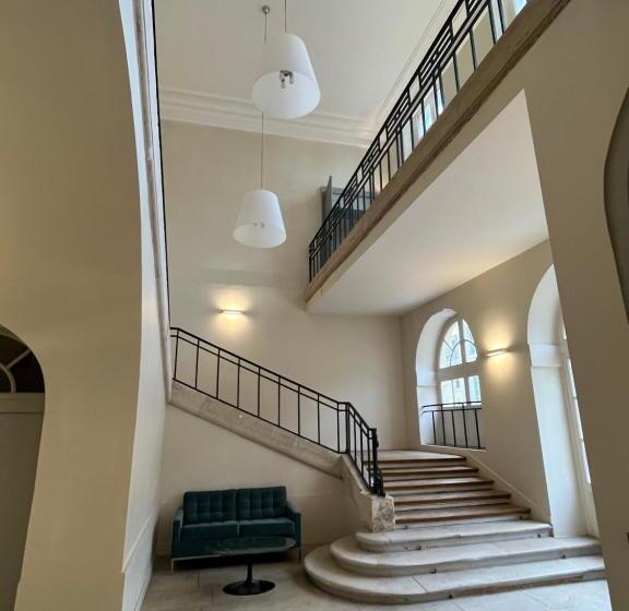 Апартаменты Deluxe 1 Спальня, Appartement Charles Le Brun, Face Au Château De Versailles, Avec Parking Privé