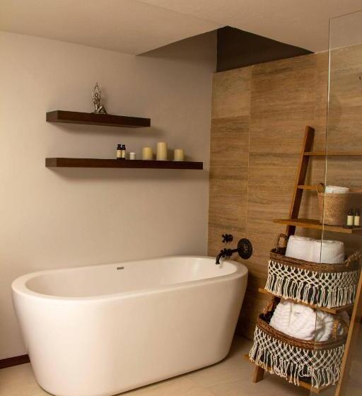 سوئیت با تخت بزرگ, Casa 63 Hotel Boutique & Spa