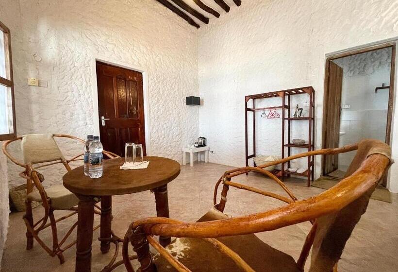 اتاق خانوادگی با چشم‌انداز دریا, Ha Beach Hotel Zanzibar