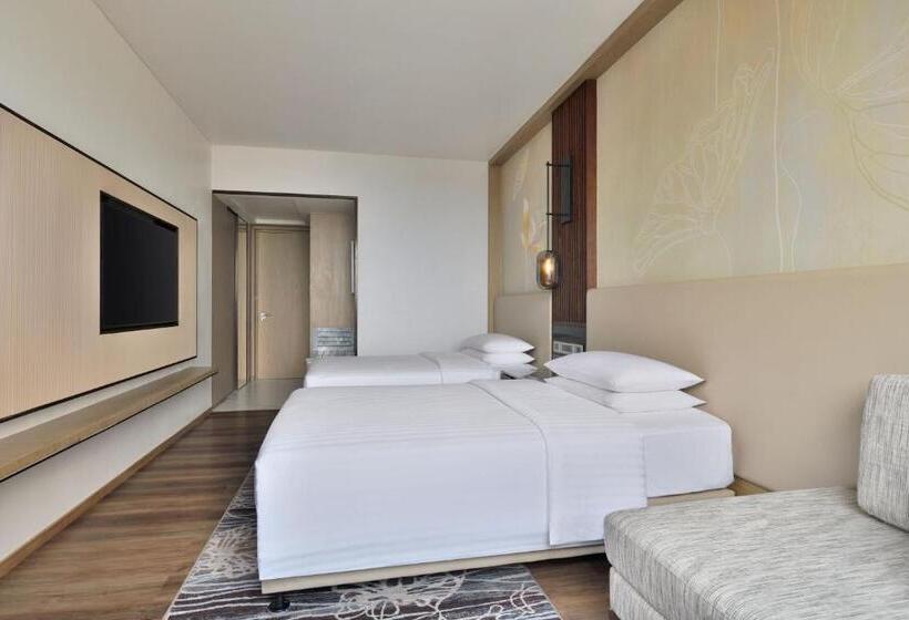 Номер Executive Кровать Кинг, Courtyard By Marriott Gorakhpur
