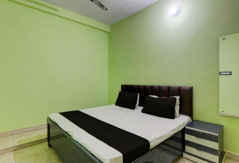Трехместный Номер Классика, Oyo Flagship Hotel New Kadambari
