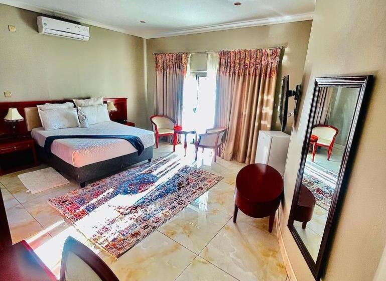 سوییت اجرایی, Rosenia Boutique Hotels