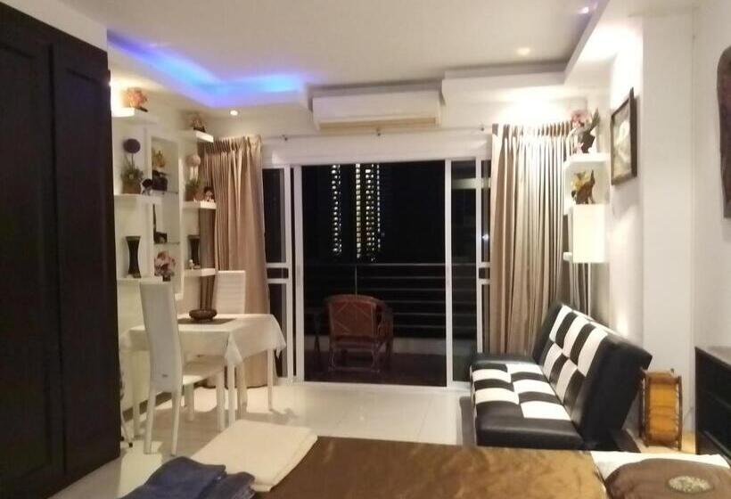 Студио Стандарт с Балконом, Apartments Sea View Wongamat Privacy Condo