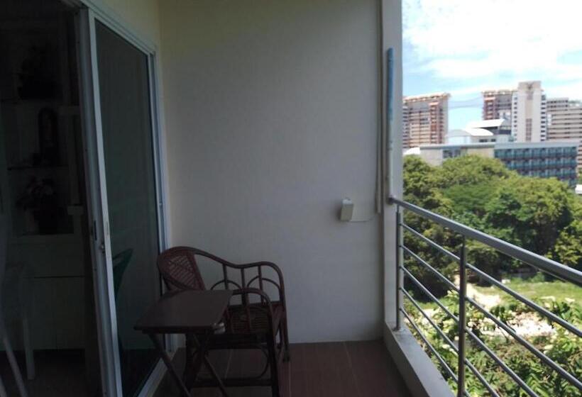 Студио Стандарт с Балконом, Apartments Sea View Wongamat Privacy Condo