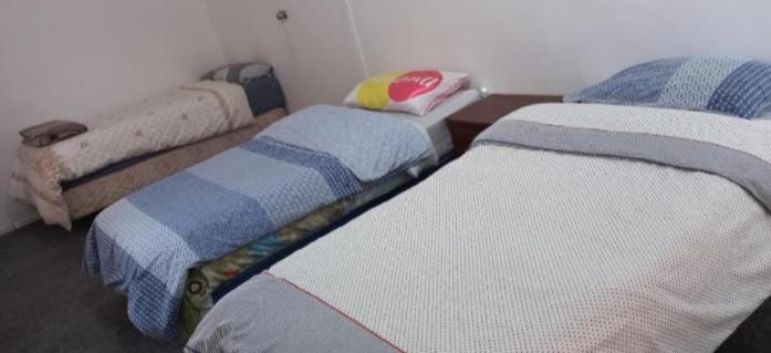 اتاق استاندارد سه تخته با سرویس بهداشتی مشترک, Central Holiday Home
