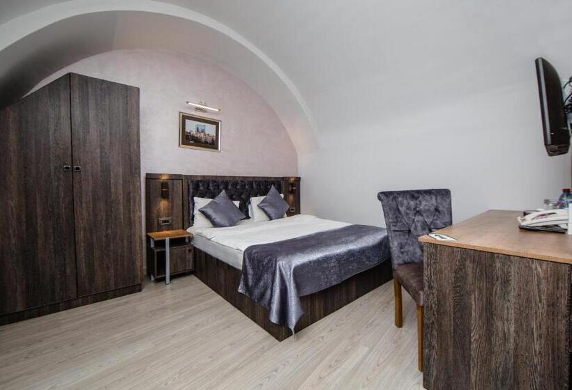 标准三人间, Passage Modern Hotel Baku