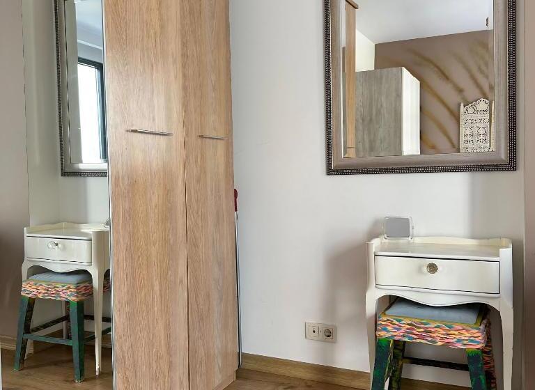 آپارتمان 1 خوابه, Summitvista Smart Homes