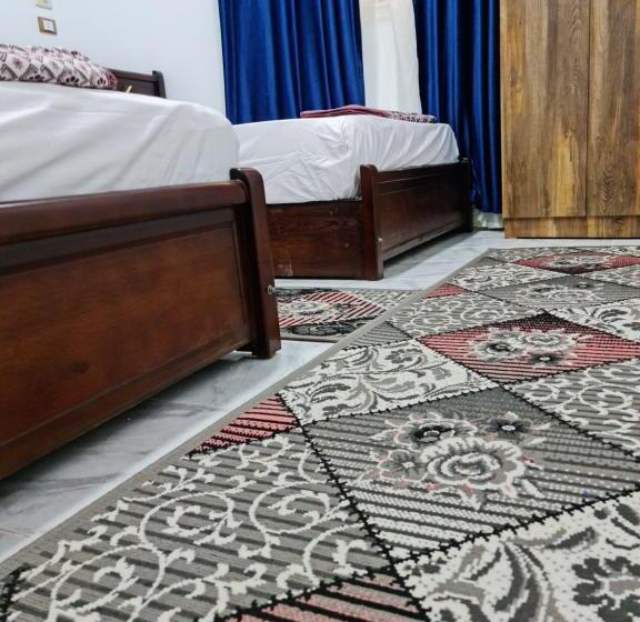 اتاق استاندارد با چشم‌انداز باغ, Happy Pyramids Inn