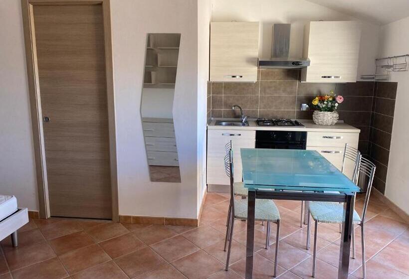 استودیوی سوپریور, Villa Il Boschetto