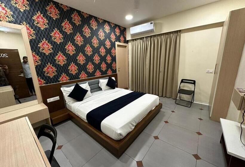 اتاق لوکس, Atithi Inn