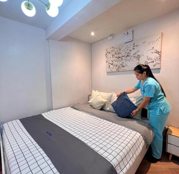 패밀리 룸, Jmcl Residences