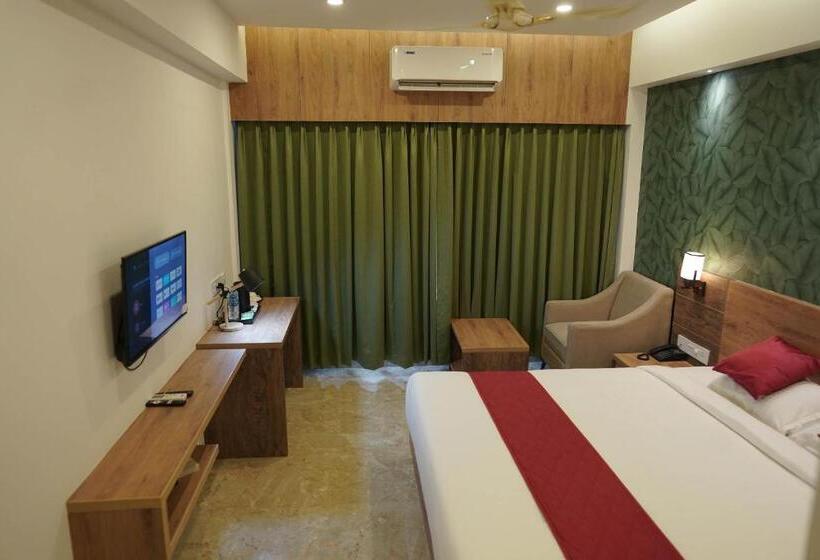 스위트, Vkj Inn Aluva