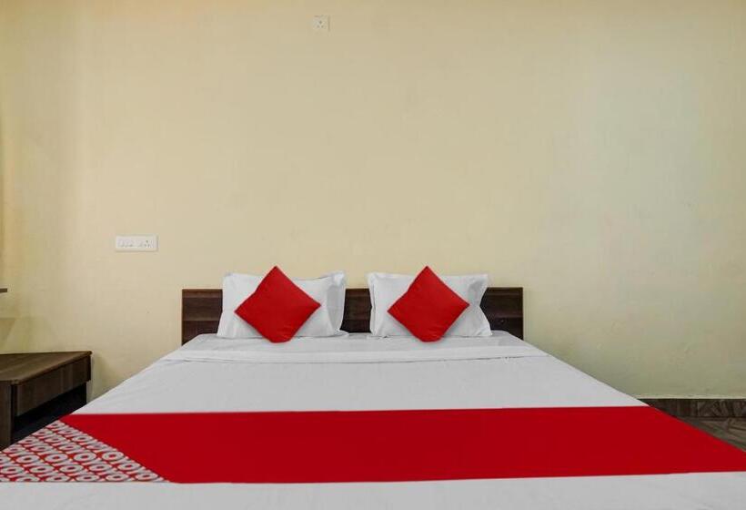 Трехместный Номер Классика, Oyo 82081 Hotel Sunrise