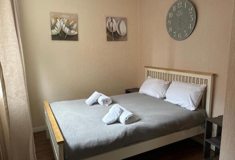 سوییت خانوادگی, Guest Suite At The Grand