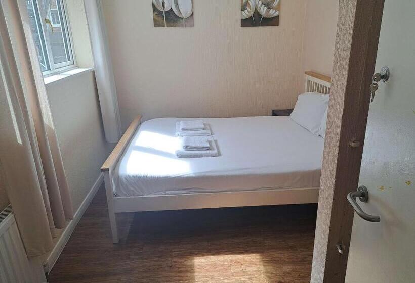 سوییت خانوادگی, Guest Suite At The Grand