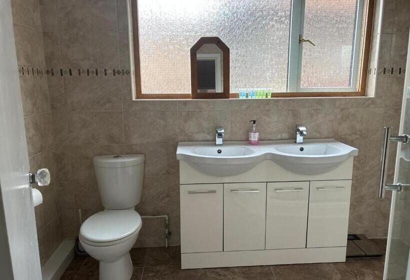 سوییت خانوادگی, Guest Suite At The Grand