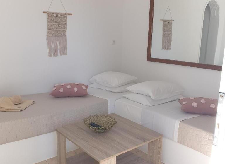آپارتمان 1 خوابه همکف, Sagma Central Rooms