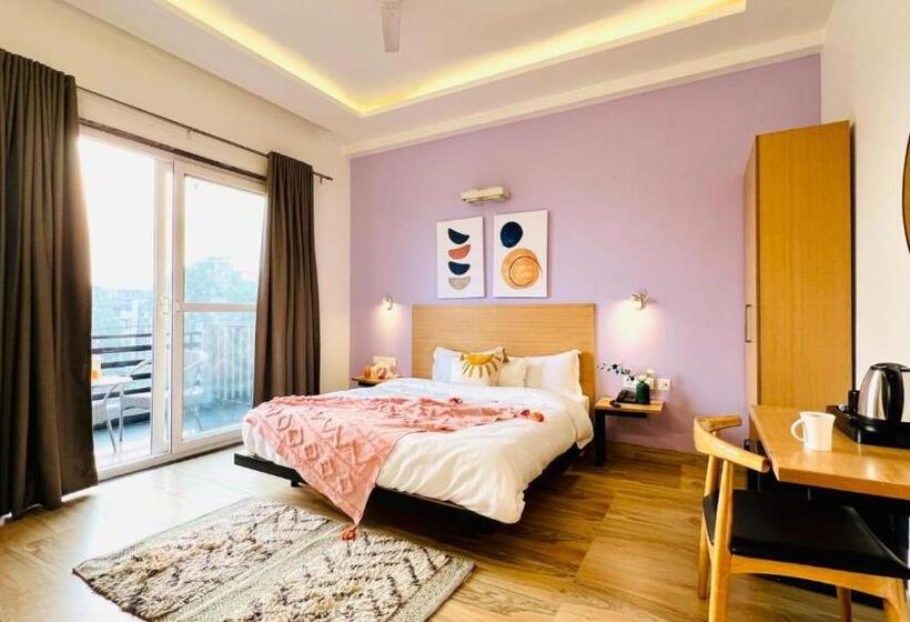 اتاق لوکس با بالکن, Zen Medicity   Hotel & Serviced Apartments Gurgaon