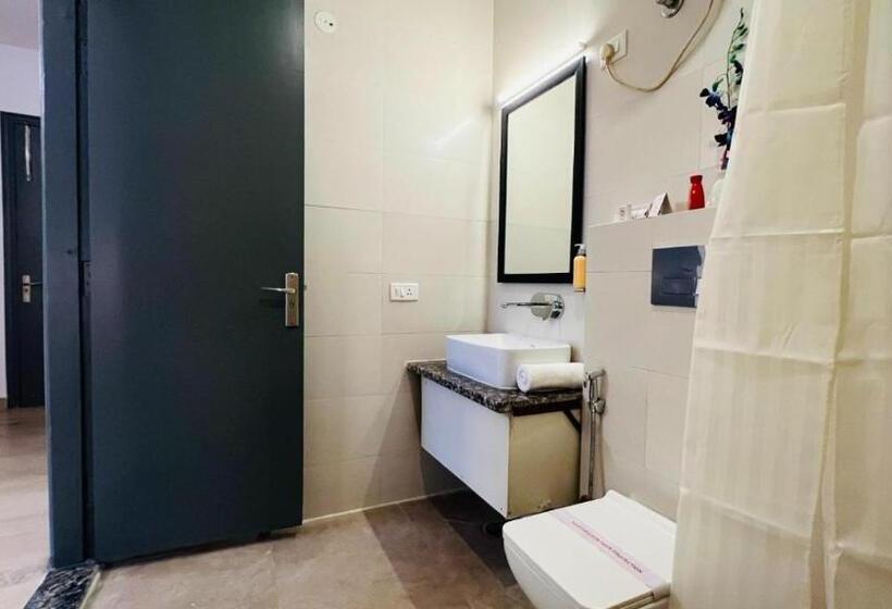 اتاق سوپریور با تخت بزرگ, Zen Medicity   Hotel & Serviced Apartments Gurgaon