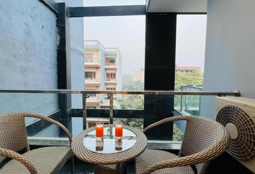 اتاق سوپریور با تخت بزرگ, Zen Medicity   Hotel & Serviced Apartments Gurgaon