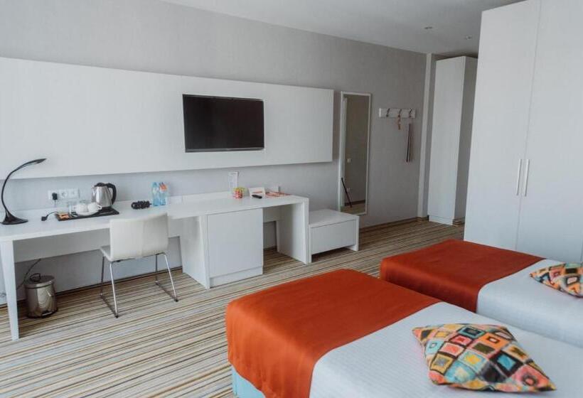 Classic room with balcony, Aparthotel Tangerine