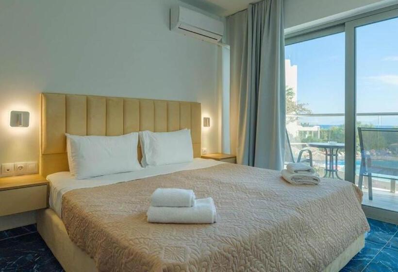 Номер Superior Вид на Море, Ninos Grand Beach Resort