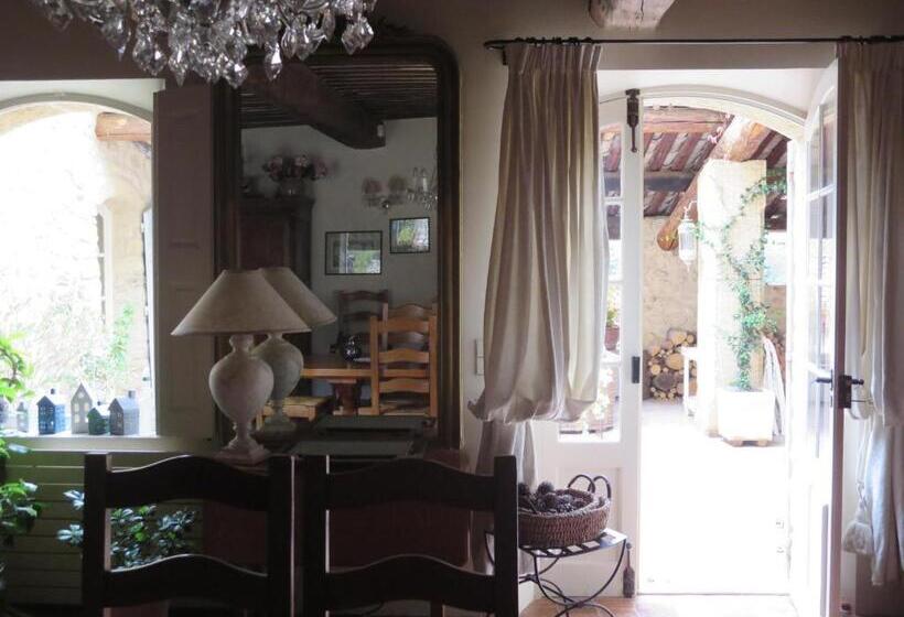 Номер Deluxe, La Baronne